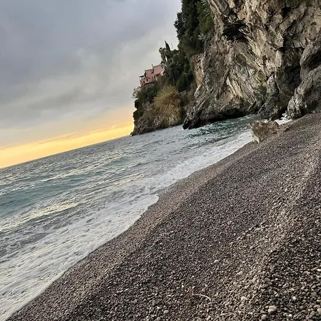 Amare With And Breathtaking Views فيلة